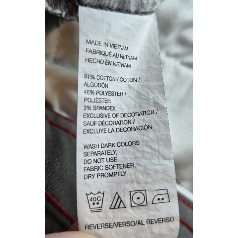 Izod Grey Chinos Mens 34x32 Flat Front Stretch Wrinkle Free - Picture 7 of 8